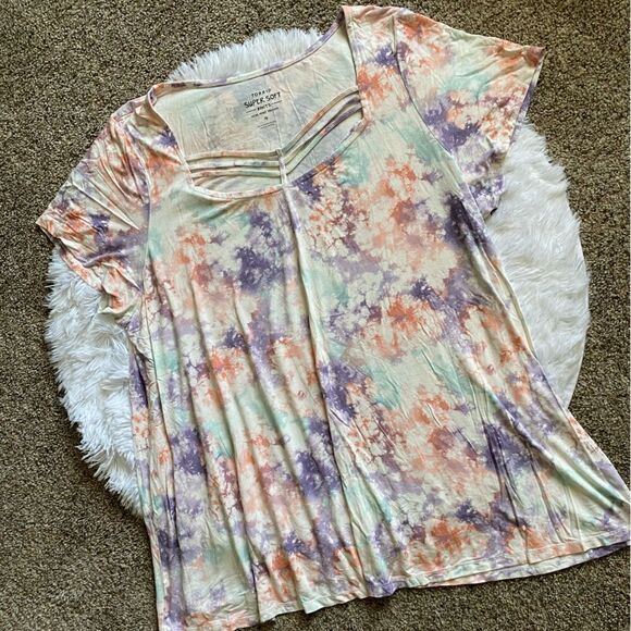 Torrid Top Stretchy Multicolored Womens Size 4X - Picture 1 of 7